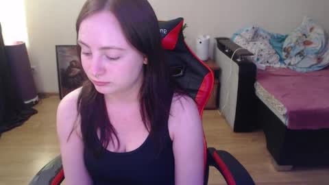 Laralianna online show from May 2026 02:03:01 PM