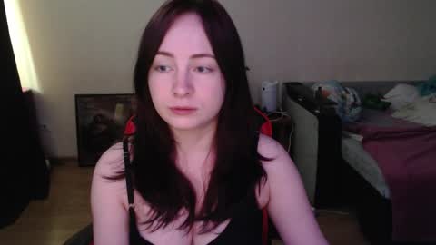 Laralianna online show from May 2026 11:18:02 AM