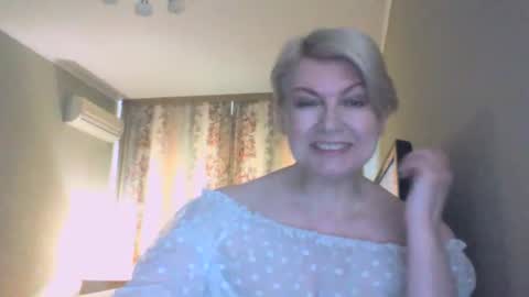 laramrs online show from April 2026 08:39:01 AM