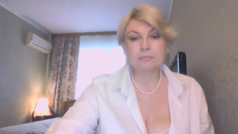 laramrs online show from April 2026 04:23:02 PM