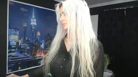 laras_moans online show from December 2024 08:47:01 AM