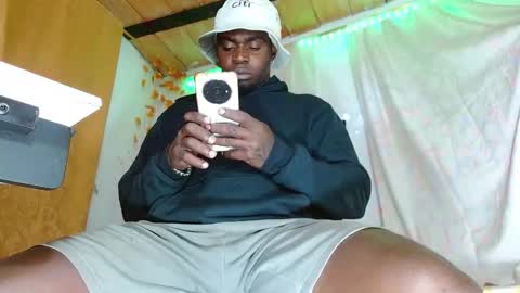 Snapshot of largo_eddy chatting on November 2025 06:55:01 AM Largo eddy online show from November 2025 06:55:01 AM