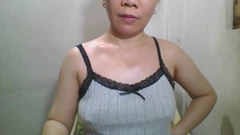Larice online show from April 2026 04:07:01 AM