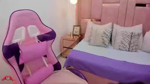 laris_park online show from September 2025 09:03:02 PM