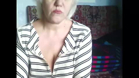 larisaq4ugo24 online show from February 2025 10:29:01 AM