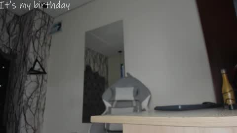 Snapshot of larissa01_ chatting on January 2025 06:03:01 AM Lari online show from January 2025 06:03:01 AM