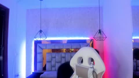 Snapshot of larissa01_ chatting on February 2025 03:45:01 AM Lari online show from February 2025 03:45:01 AM