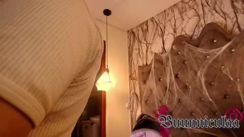 Snapshot of larissa01_ chatting on November 2025 03:08:02 AM Lari online show from November 2025 03:08:02 AM