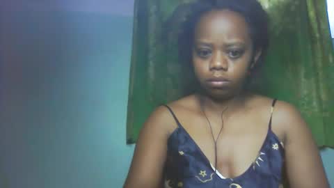 larissa645771 online show from February 2026 03:43:01 AM