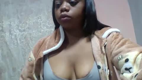 Snapshot of larissa645771 chatting on April 2026 02:58:01 AM larissa645771 online show from April 2026 02:58:01 AM