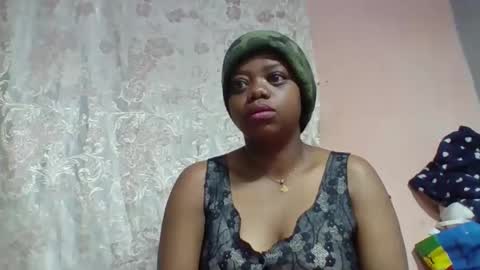 Snapshot of larissa645771 chatting on May 2026 03:02:02 AM larissa645771 online show from May 2026 03:02:02 AM
