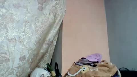Snapshot of larissa645771 chatting on May 2026 08:55:02 AM larissa645771 online show from May 2026 08:55:02 AM