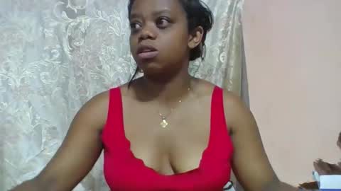 Snapshot of larissa645771 chatting on May 2026 02:35:02 PM larissa645771 online show from May 2026 02:35:02 PM