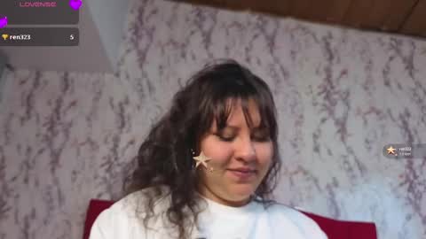 larissa_antonella online show from September 2025 05:00:02 AM