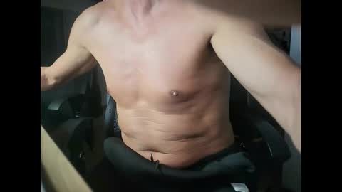 Snapshot of larop49 chatting on May 2026 07:32:01 PM Larop49 online show from May 2026 07:32:01 PM