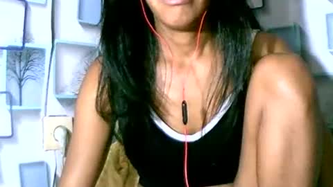 Snapshot of larra27 chatting on May 2026 08:03:01 PM Malala online show from May 2026 08:03:01 PM