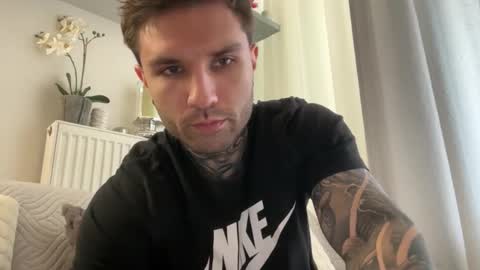 Snapshot of larsskeet chatting on November 2025 01:10:02 PM larsskeet online show from November 2025 01:10:02 PM