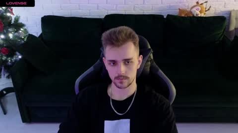 Snapshot of larstar01 chatting on December 2024 01:45:01 AM Lars online show from December 2024 01:45:01 AM