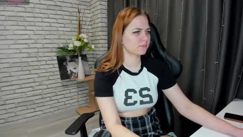 Snapshot of lasly_fox chatting on March 2025 12:26:02 AM Leslie GTM2 Mon Tue Sat 0300am-1000am Thu and Sun 0900am-1600pm. online show from March 2025 12:26:02 AM