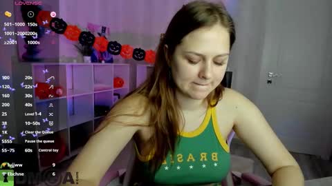 Snapshot of lasly_fox chatting on October 2025 12:47:02 AM Leslie GTM2 Mon Tue Sat 0300am-1000am Thu and Sun 0900am-1600pm. online show from October 2025 12:47:02 AM