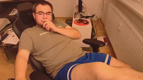 latexboy893 online show from September 2025 08:45:01 PM