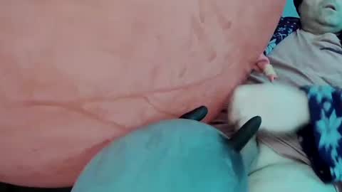 Snapshot of latexchris77 chatting on February 2025 09:00:01 AM latexchris77 online show from February 2025 09:00:01 AM