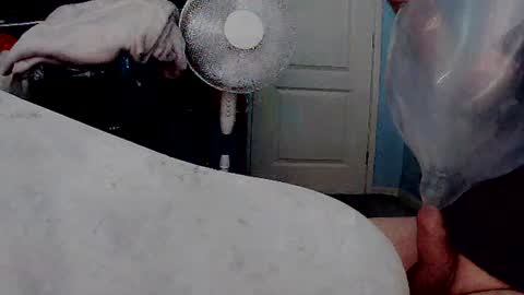 Snapshot of latexchris77 chatting on July 2026 06:09:01 AM latexchris77 online show from July 2026 06:09:01 AM