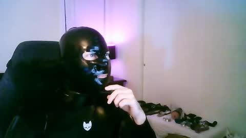 latexminheadroom online show from September 2025 02:35:01 AM