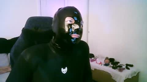 Snapshot of latexminheadroom chatting on April 2026 12:24:02 AM latexminheadroom online show from April 2026 12:24:02 AM