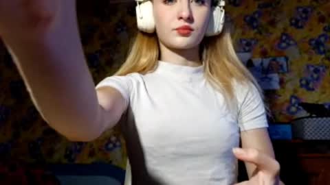 Snapshot of laticiacalicutt chatting on October 2025 12:15:01 PM Amelia online show from October 2025 12:15:01 PM