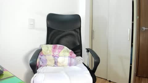 Snapshot of latin__curly chatting on January 2026 10:56:01 PM Afrodita online show from January 2026 10:56:01 PM