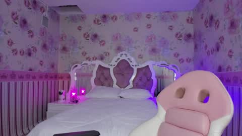 Snapshot of latin_ashley_ chatting on February 2025 08:27:02 AM Valeria online show from February 2025 08:27:02 AM