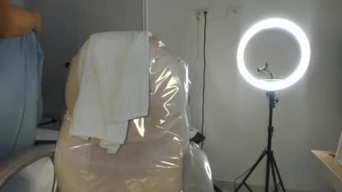 Snapshot of latin_couple20y chatting on February 2025 08:13:02 PM Johana y Santiago online show from February 2025 08:13:02 PM