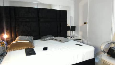 Snapshot of latin_couple20y chatting on February 2025 08:06:01 AM Johana y Santiago online show from February 2025 08:06:01 AM