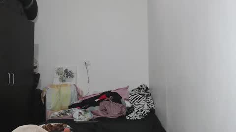 Snapshot of latin_meg chatting on December 2024 12:21:02 AM M E G A N online show from December 2024 12:21:02 AM