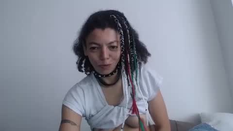 Snapshot of latinadreamy chatting on October 2025 01:59:02 PM Latinacoka online show from October 2025 01:59:02 PM