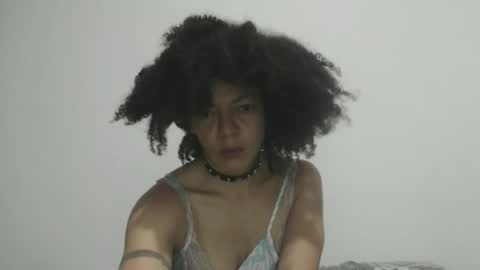 Snapshot of latinadreamy chatting on May 2026 01:23:01 AM Latinacoka online show from May 2026 01:23:01 AM