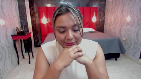 EMMA   online show from February 2026 03:45:01 PM