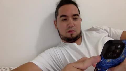 Snapshot of latinjam chatting on April 2026 05:13:01 AM latinjam online show from April 2026 05:13:01 AM