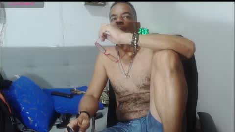 Snapshot of latinmartin254 chatting on May 2026 01:56:01 AM latinmartin254 online show from May 2026 01:56:01 AM