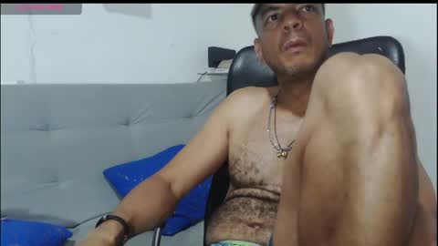 Snapshot of latinmartin254 chatting on June 2026 12:35:02 AM latinmartin254 online show from June 2026 12:35:02 AM