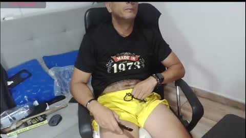 Snapshot of latinmartin254 chatting on June 2026 01:38:02 AM latinmartin254 online show from June 2026 01:38:02 AM