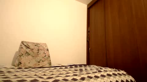 Snapshot of latinndexter chatting on September 2025 02:12:01 AM DEXTER online show from September 2025 02:12:01 AM