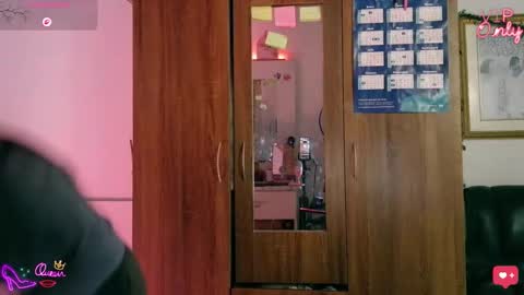 Snapshot of laujgray chatting on February 2026 11:32:01 AM laujgray online show from February 2026 11:32:01 AM