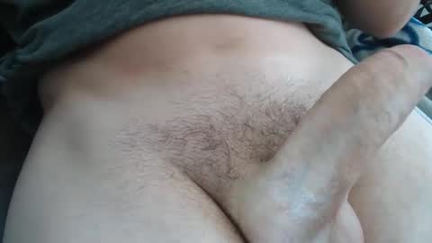 Snapshot of launeeee1 chatting on December 2024 07:22:02 PM launeeee1 online show from December 2024 07:22:02 PM