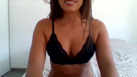 Laura online show from July 2026 12:00:02 PM