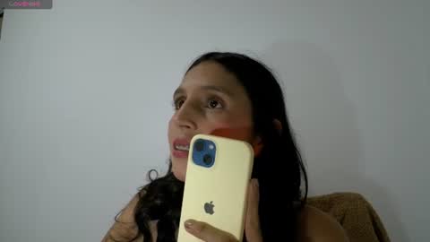 Snapshot of laura_1717 chatting on June 2026 04:00:02 AM laura online show from June 2026 04:00:02 AM