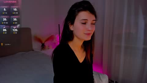 Laura online show from February 2025 12:47:02 PM