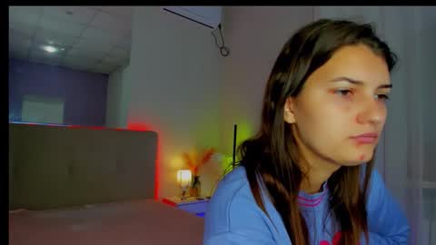 Laura online show from October 2025 05:28:01 AM