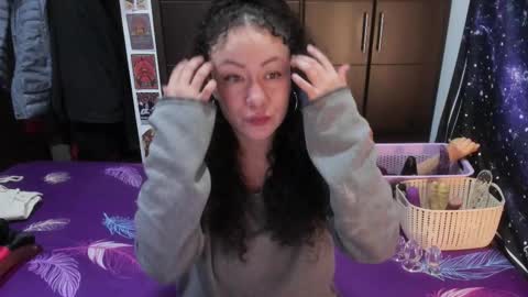  Wen  online show from November 2025 08:18:01 PM